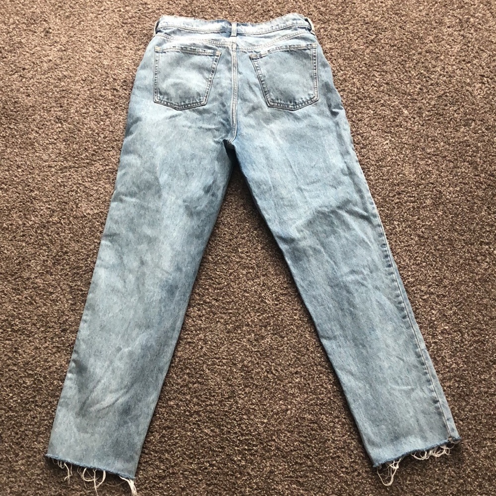 Old navy high rise jeans - Picture 4 of 4